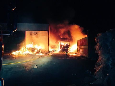 Sofocan un incendio en las instalaciones de la empresa Saica Nature