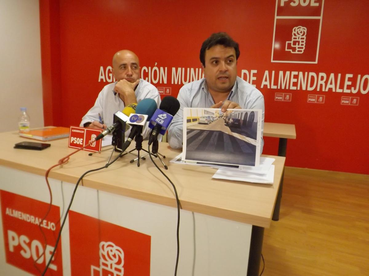 El PSOE solicita que se realice una campaña de asfalto en la ciudad