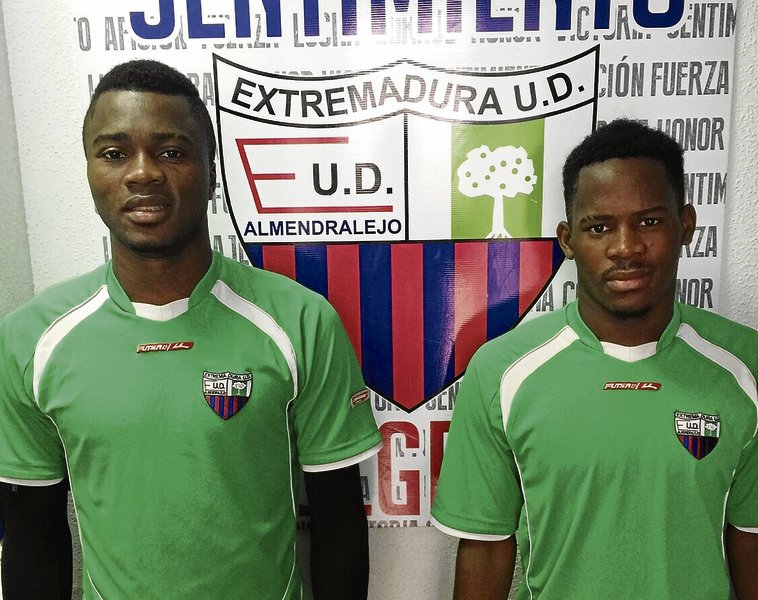 El Extremadura incorpora a dos jugadores guineanos gracias al acuerdo con la Fundación Kanouté