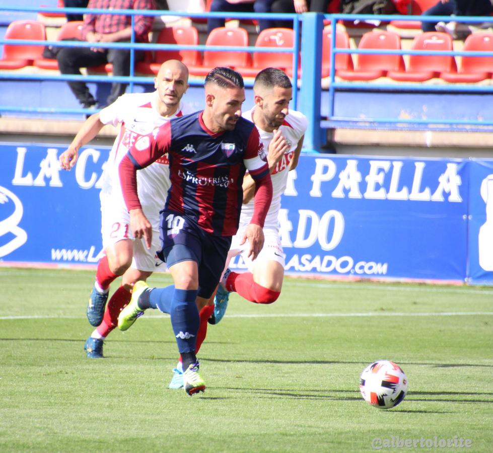 El Extremadura empata frente al Sanse y se coloca tercero