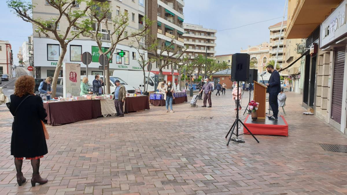 Almendralejo celebra el día del libro con actividades en la calle