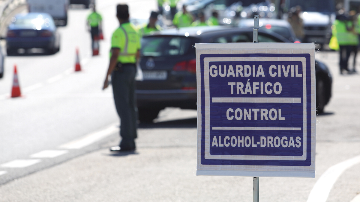 La DGT ha puesto en marcha una campaña especial para evitar el consumo de alcohol y drogas en conductores