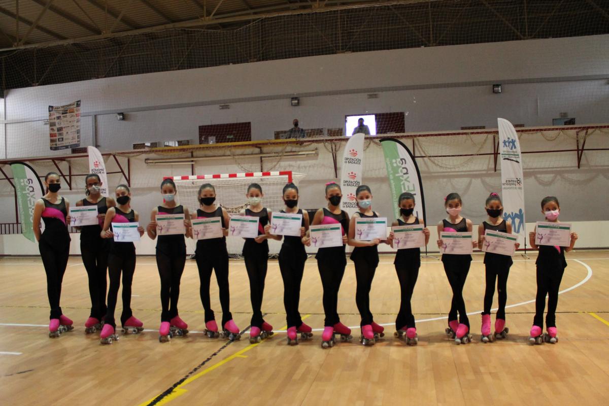 12 patinadoras del Club de Patinaje Arcos obtienen el paso de nivel en las pruebas celebradas el pasado sábado