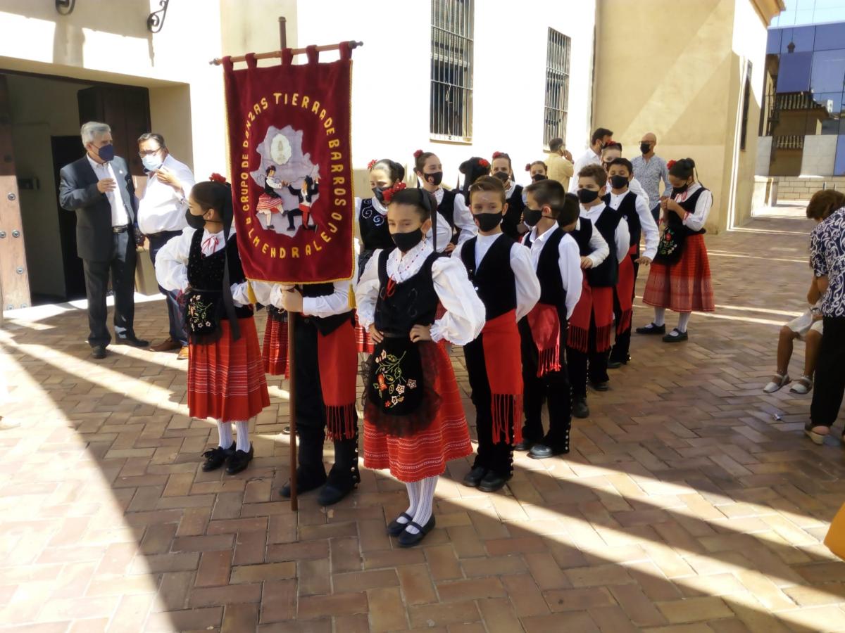 Queda inaugurado Festibarros en Almendralejo con el habitual pregón