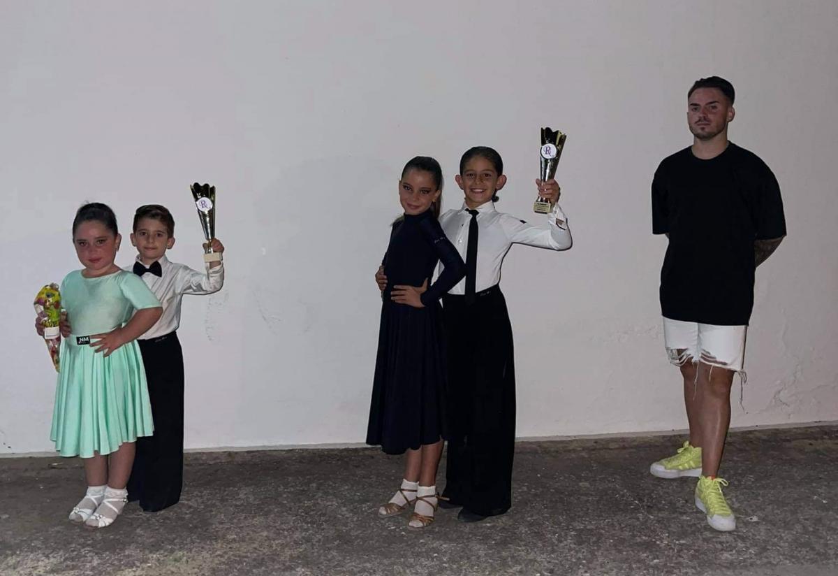 Dos parejas de la escuela de Víctor Amaya consiguen premios en los campeonatos de Cabra