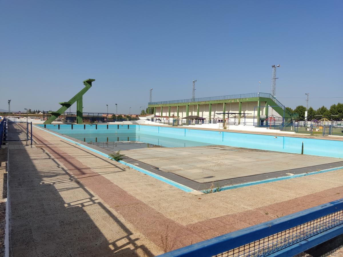 Cuatro empresas se han presentado a la licitación de las obras de la piscina