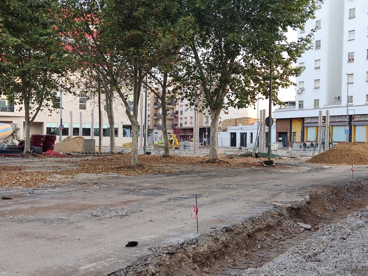 Las canalizaciones de la plaza de Extremadura están finalizadas al 80 por ciento