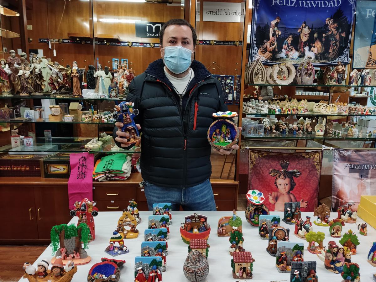 Despierta Almendralejo recauda fondos para un orfanato a través de un mercadillo