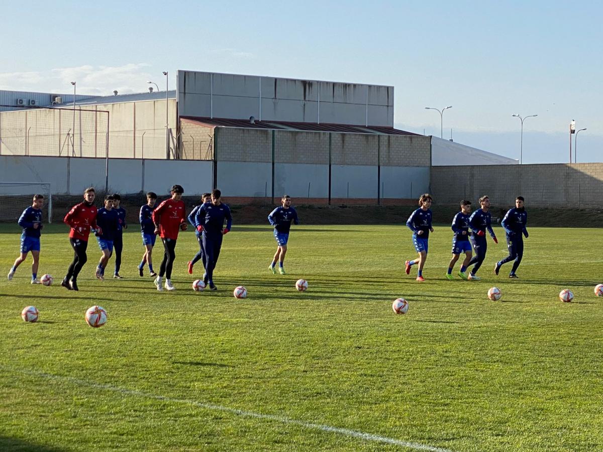 El Extremadura se medirá esta tarde al Talavera en el municipal almendralejense