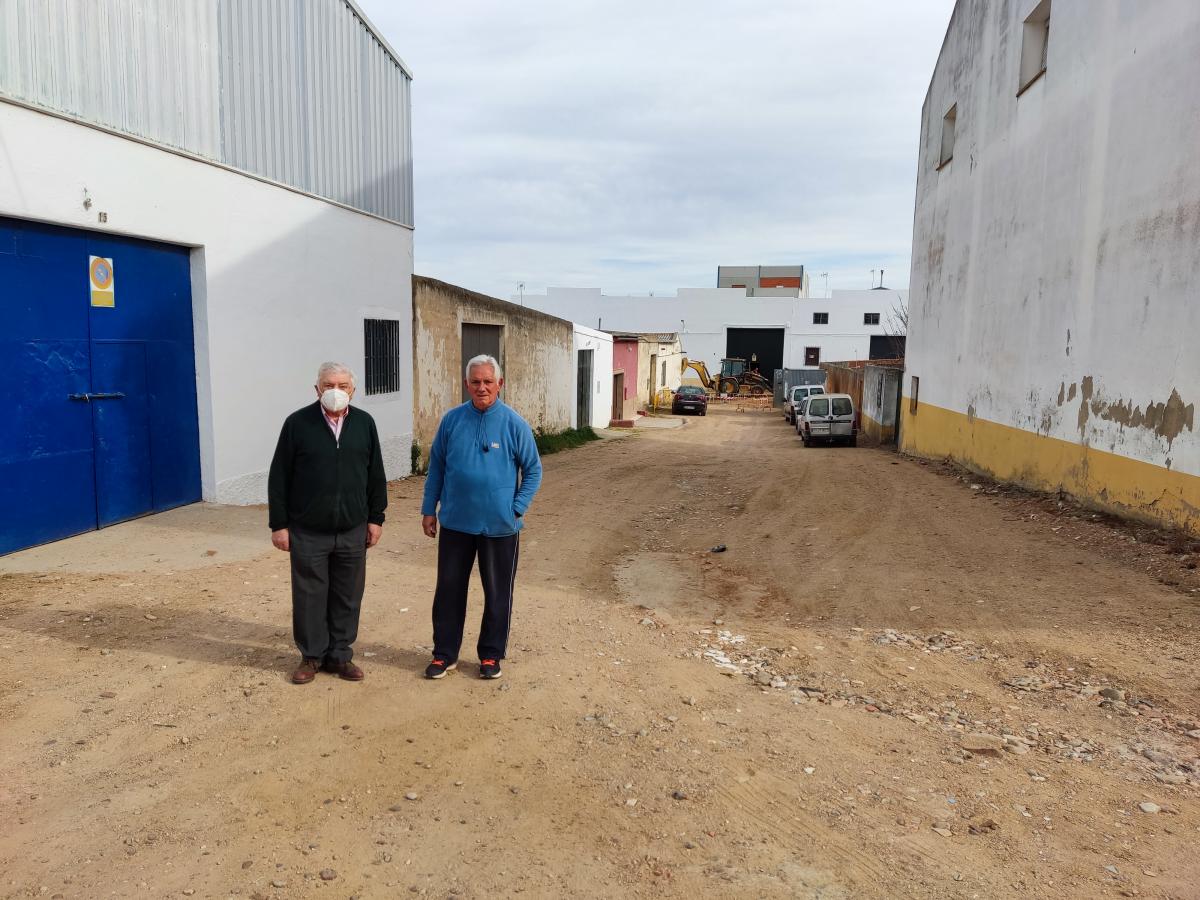 Diversos propietarios de la calle Casetones reivindican mejoras 