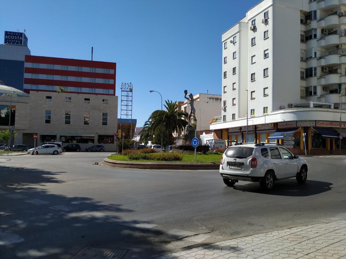 Solicitan incluir más zona verde en el proyecto de la plaza de Extremadura