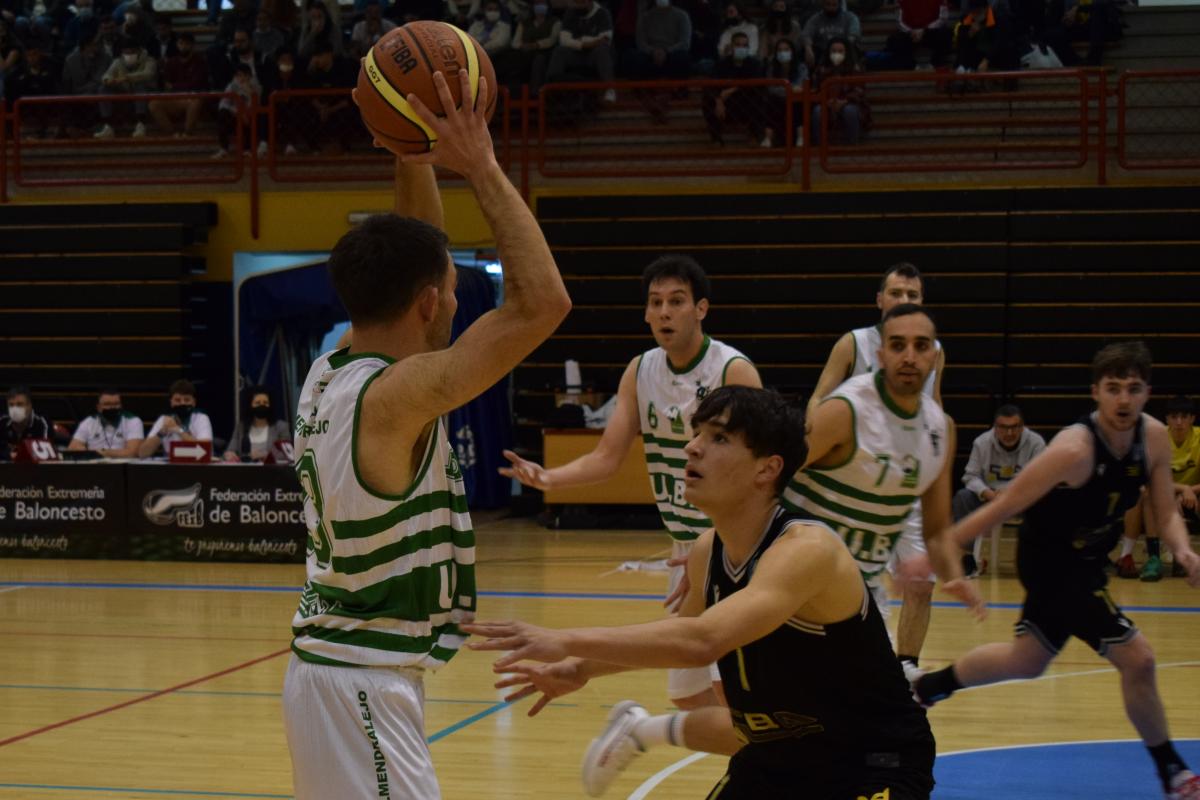 El Guadalupe deja fuera de la Copa Extremadura al UBA