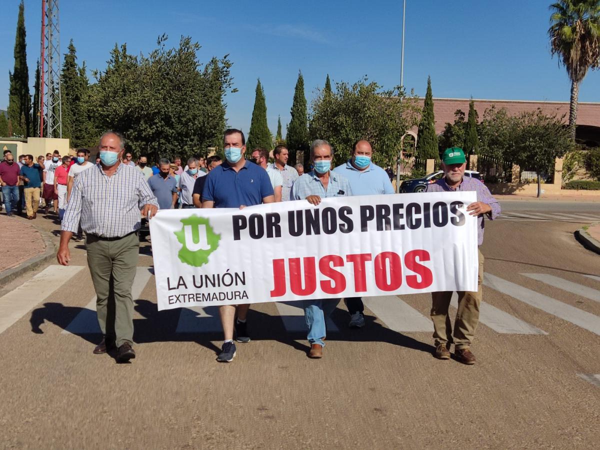 La Unión  se suma a las protestas de los transportistas en Extremadura