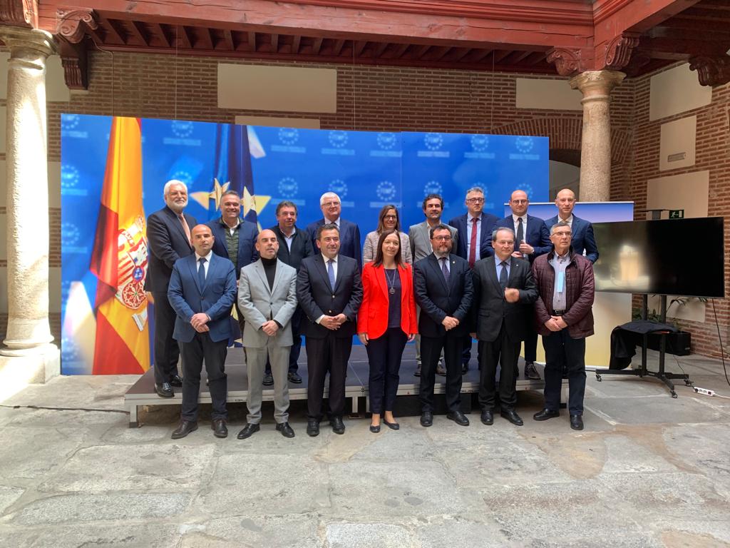 Almendralejo participa en la reunión del Consejo de Administración de Recevin