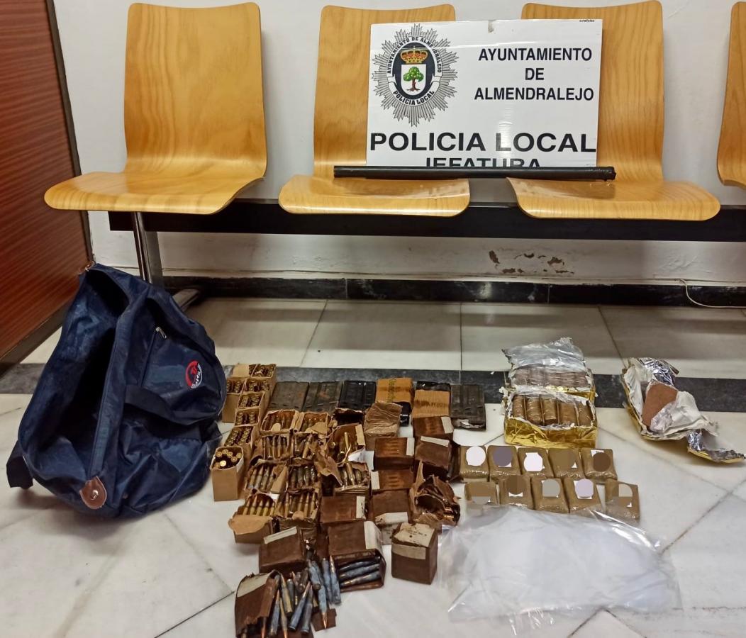 La Policía Local detiene a un varón con hachís y munición de armas