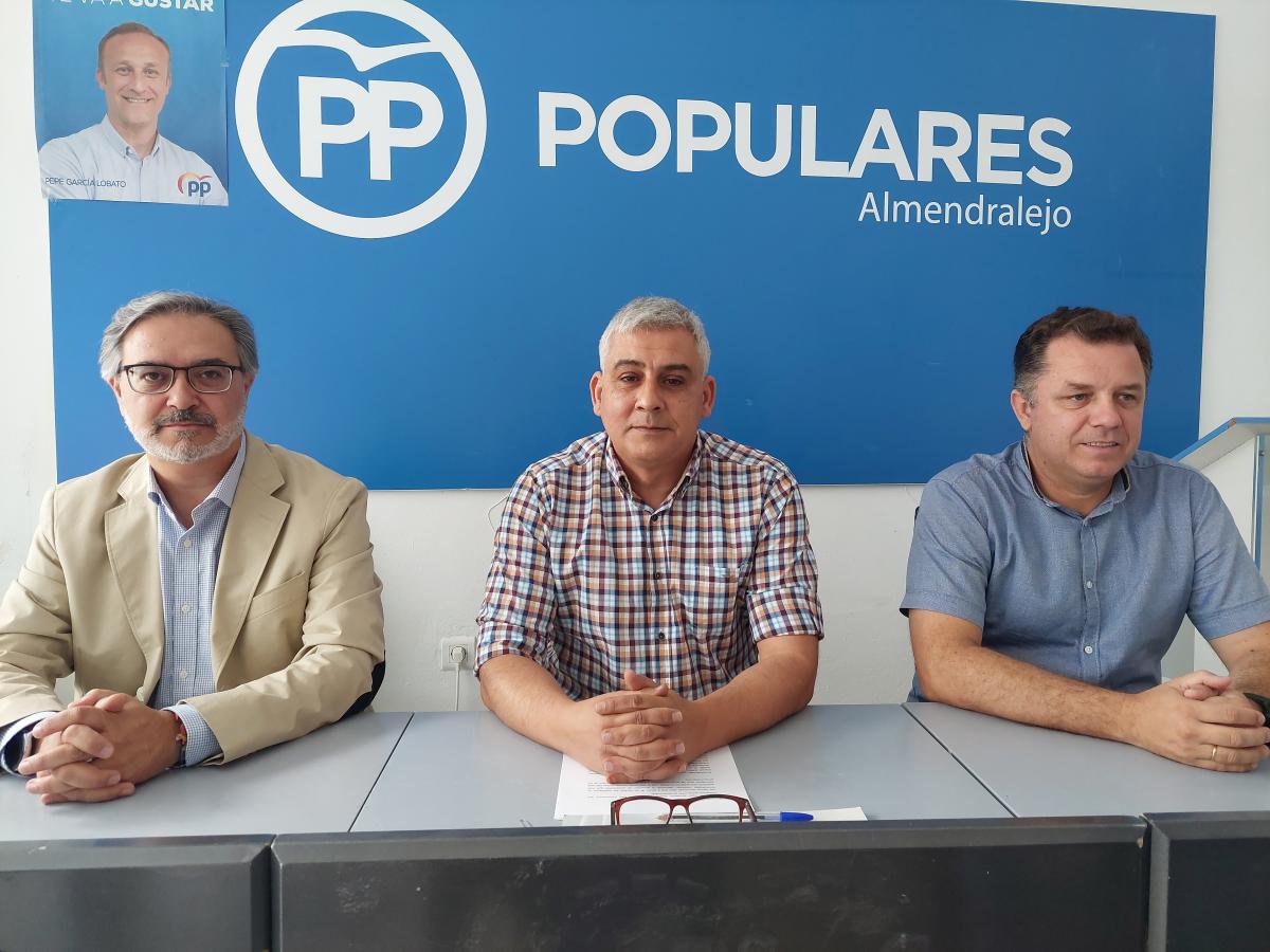 El Partido Popular considera que los errores continuos del equipo de gobierno local le suponen a Almendralejo miles de euros en pérdidas