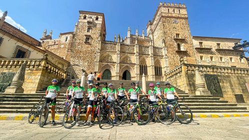 5 vecinas de Almendralejo ‘perimetran’ la provincia cacereña en una prueba deportiva