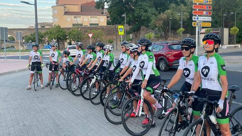 Finaliza con éxito el reto de ‘perimetrar Cáceres’ en bicicleta