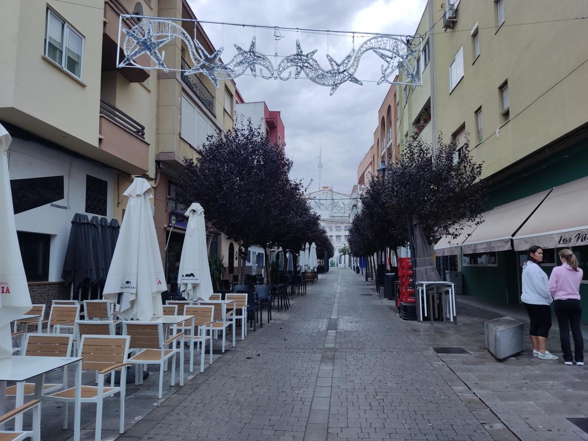 El alumbrado navideño tendrá un cono de 20 metros en la plaza de Extremadura