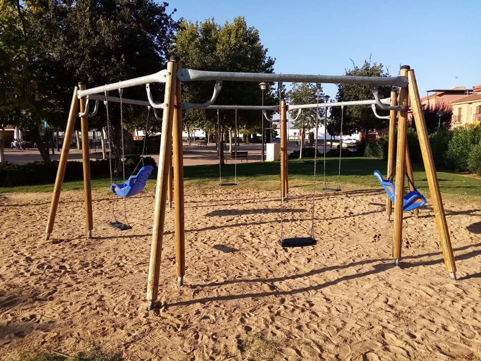 Una nueva licitación mejorará el parque Dulce Chacón y otras zonas infantiles