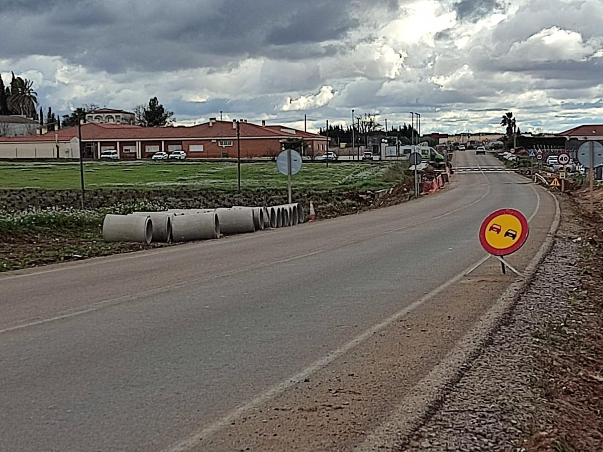 Diputación prevé que el asfaltado del tramo junto a Cantalgallo esté acabado en marzo