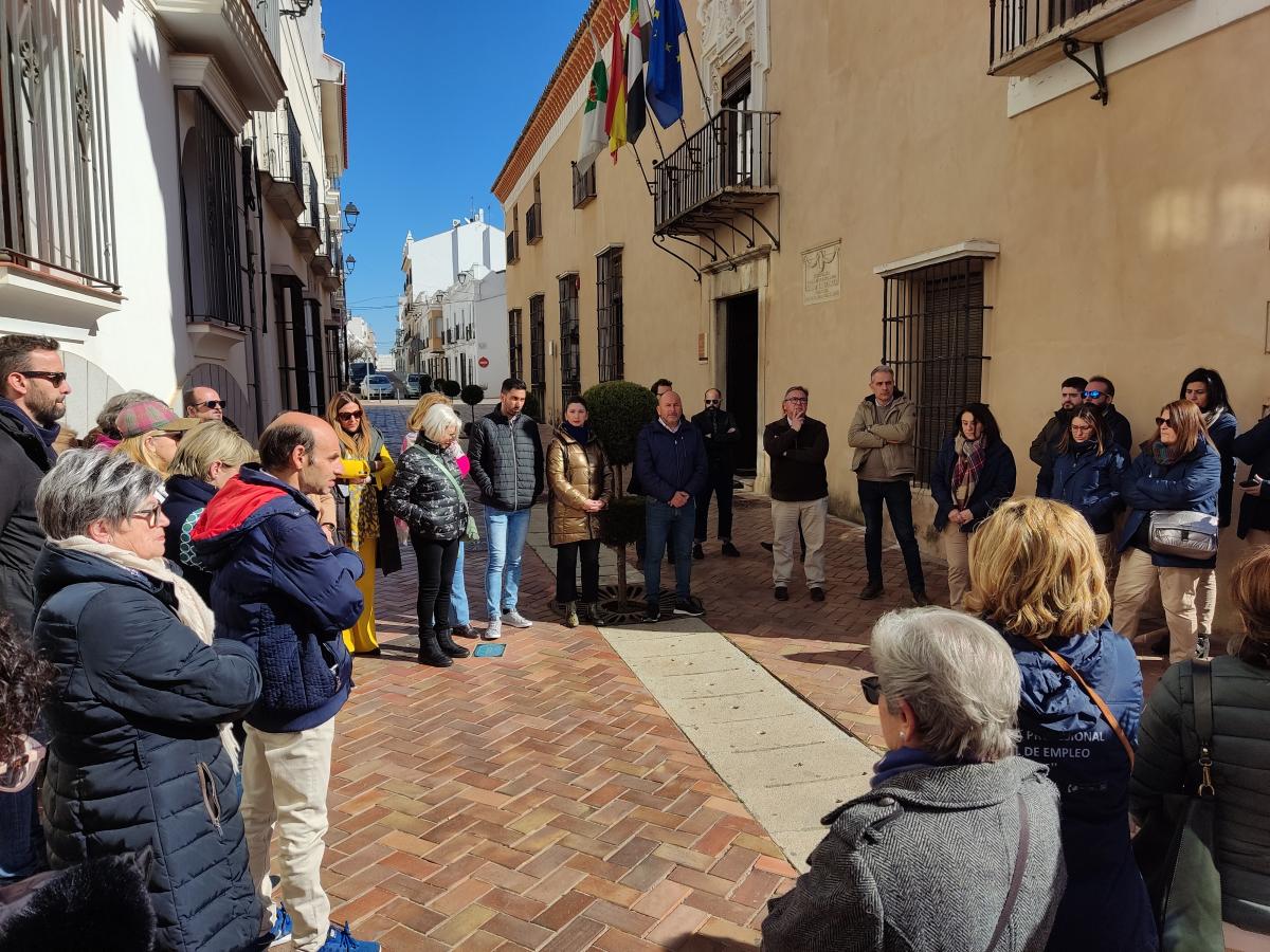 Una concentración silenciosa muestra su solidaridad con la población ucraniana