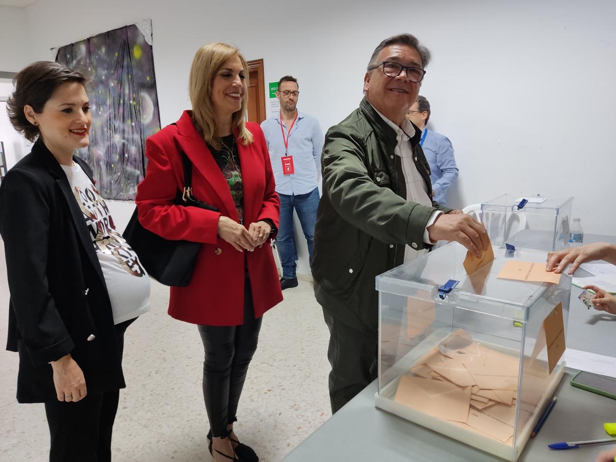 Más de 13.200 personas han votado en Almendralejo antes de las seis de la tarde