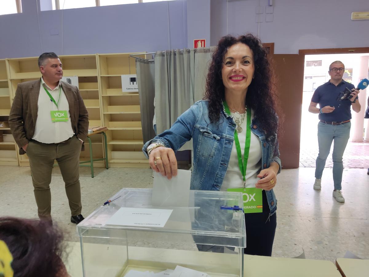 Más de 13.200 personas han votado en Almendralejo antes de las seis de la tarde